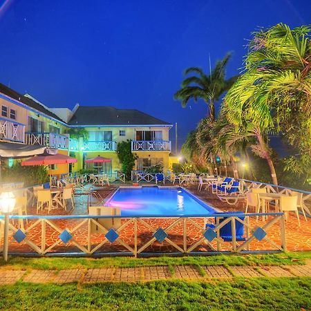 Anchorage Inn Dickenson Bay Extérieur photo