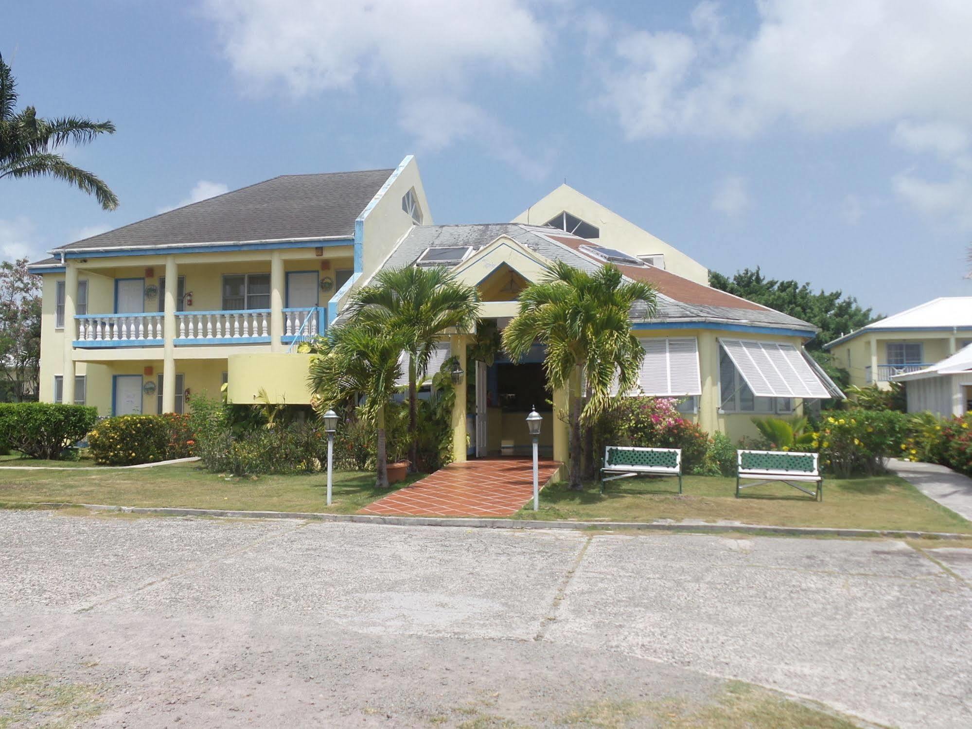 Anchorage Inn Dickenson Bay Extérieur photo