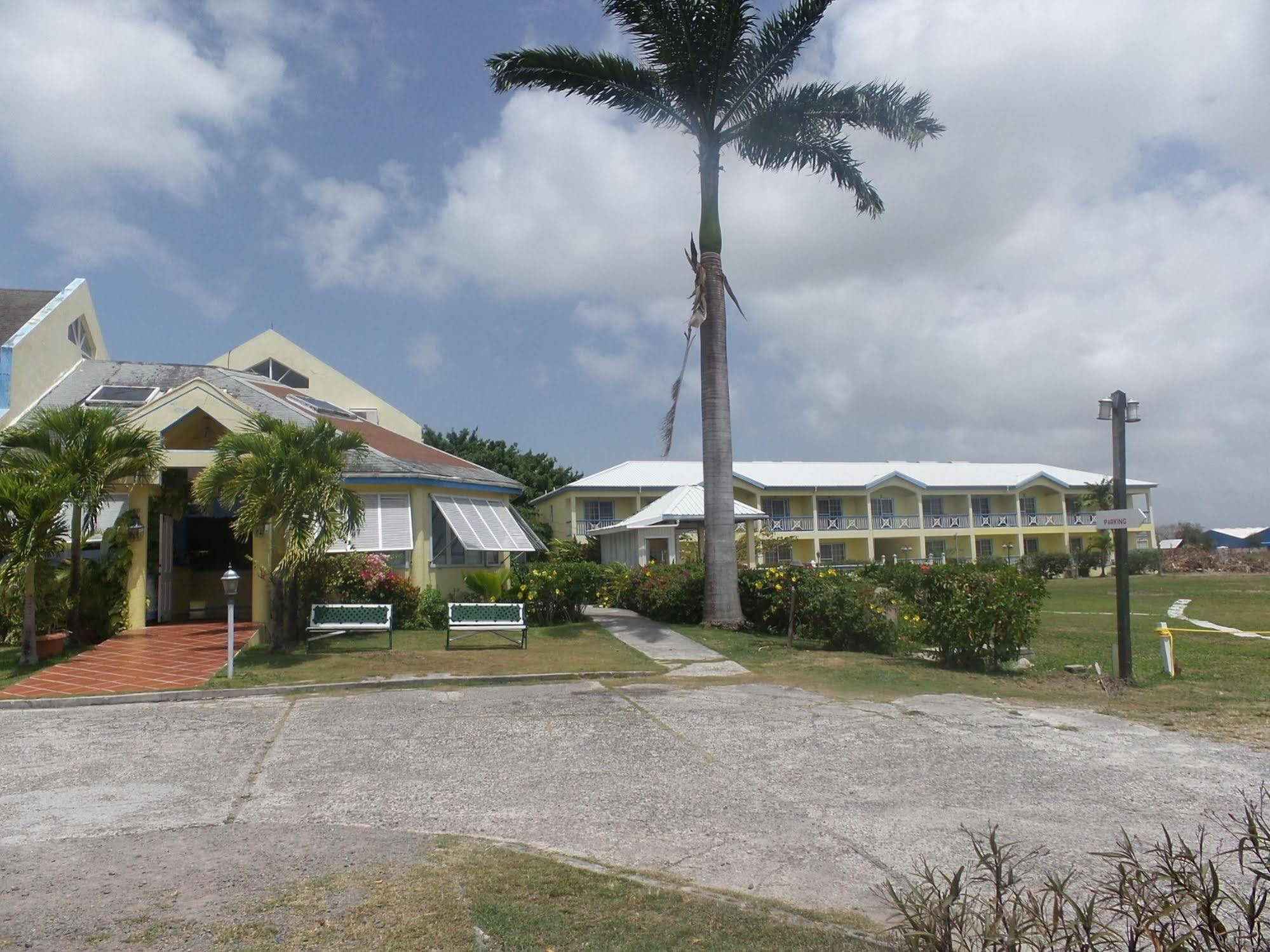 Anchorage Inn Dickenson Bay Extérieur photo